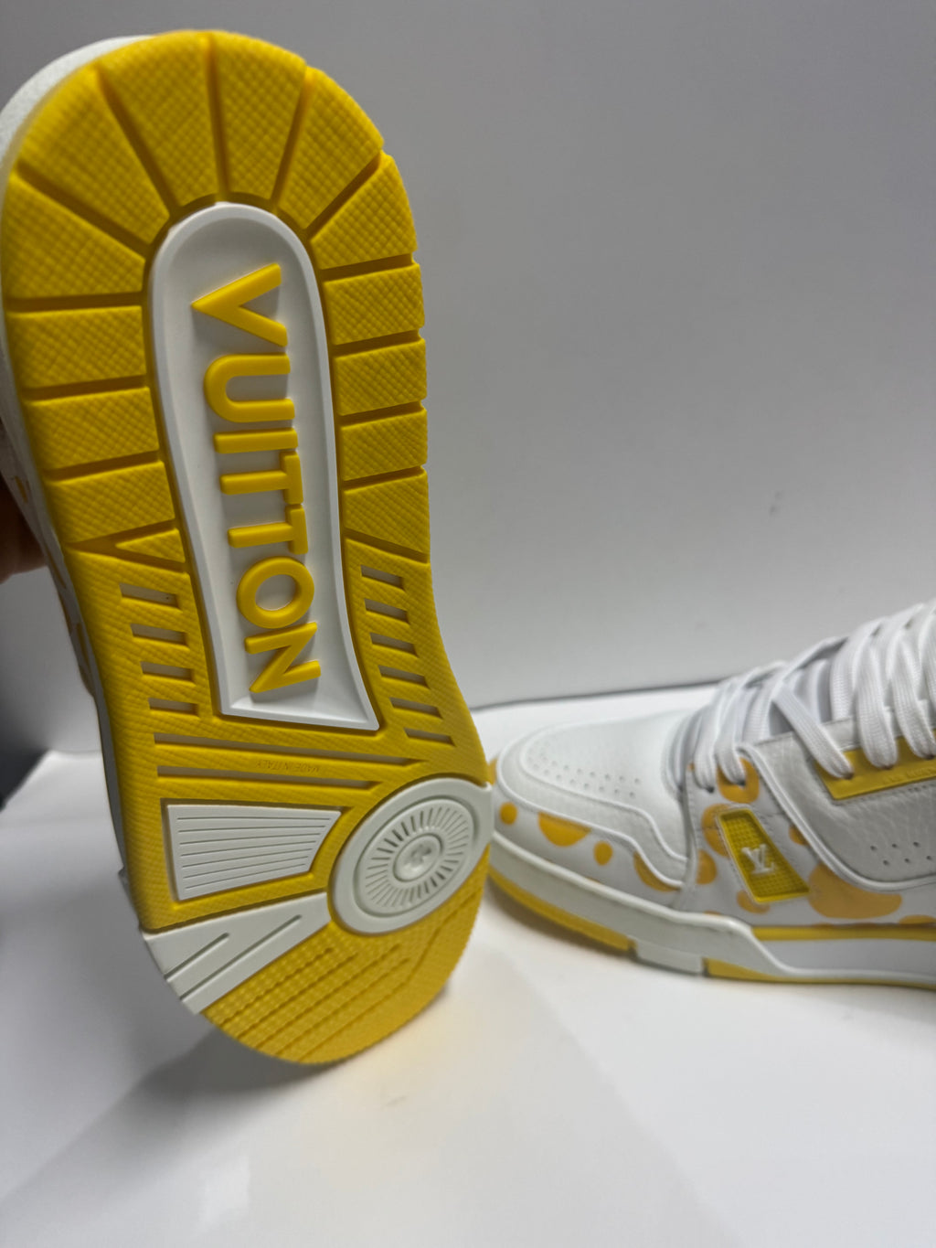 Lv trainer kusama n43