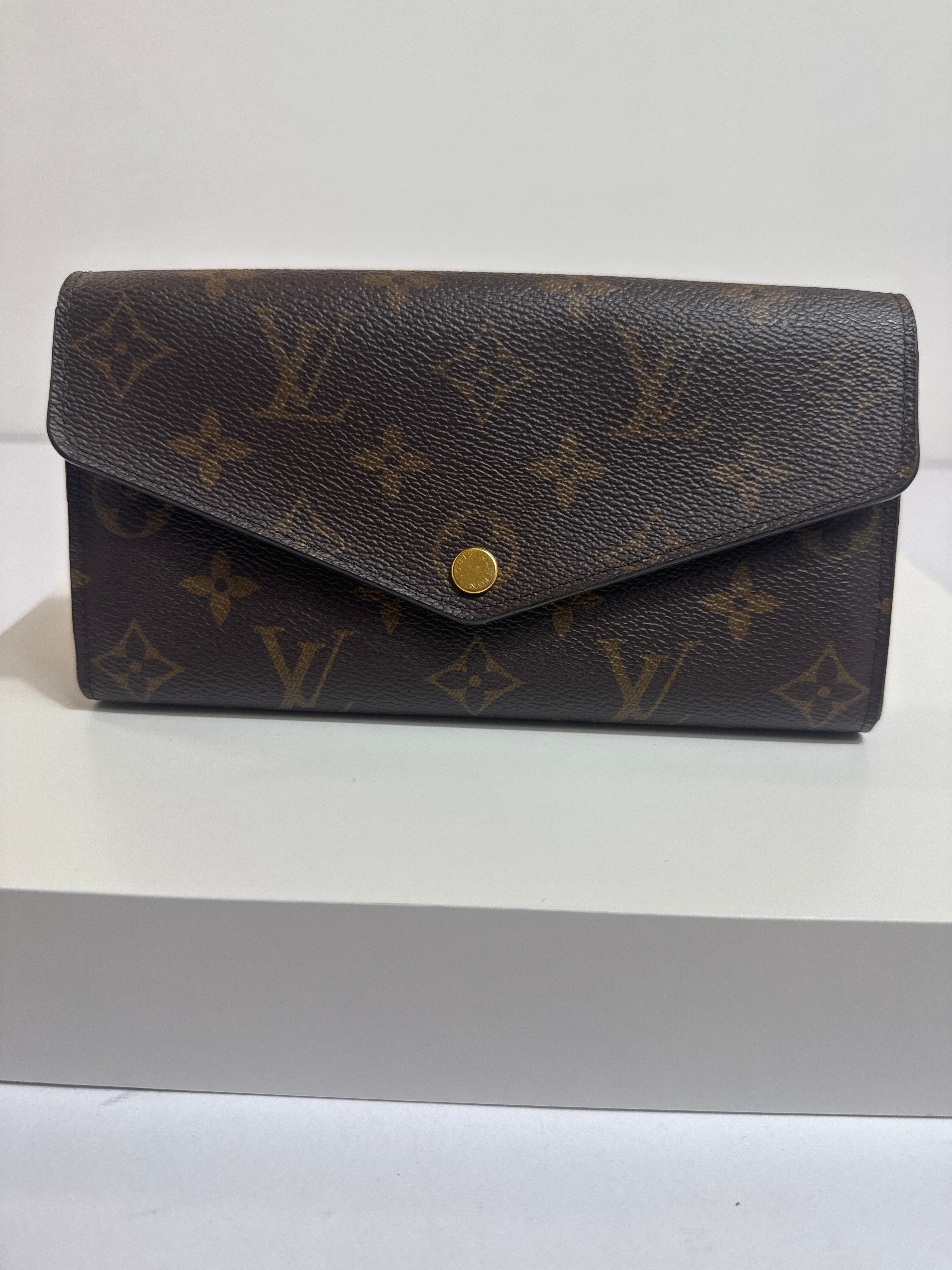 Louis Vuitton sarah