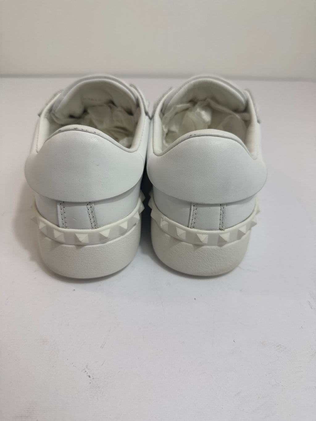 Valentino garavani onestud n 36