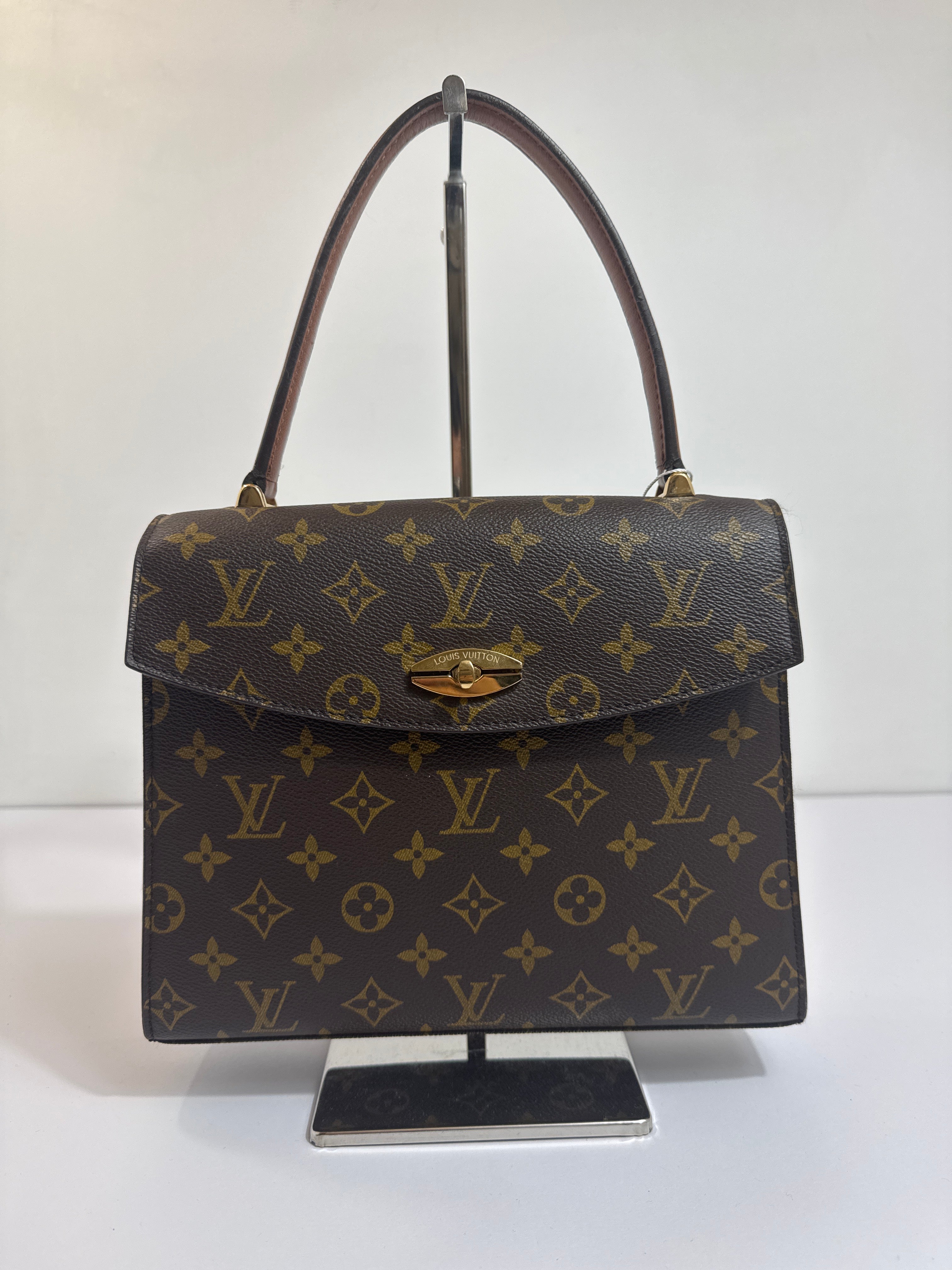 Louis vuitton malesherbes