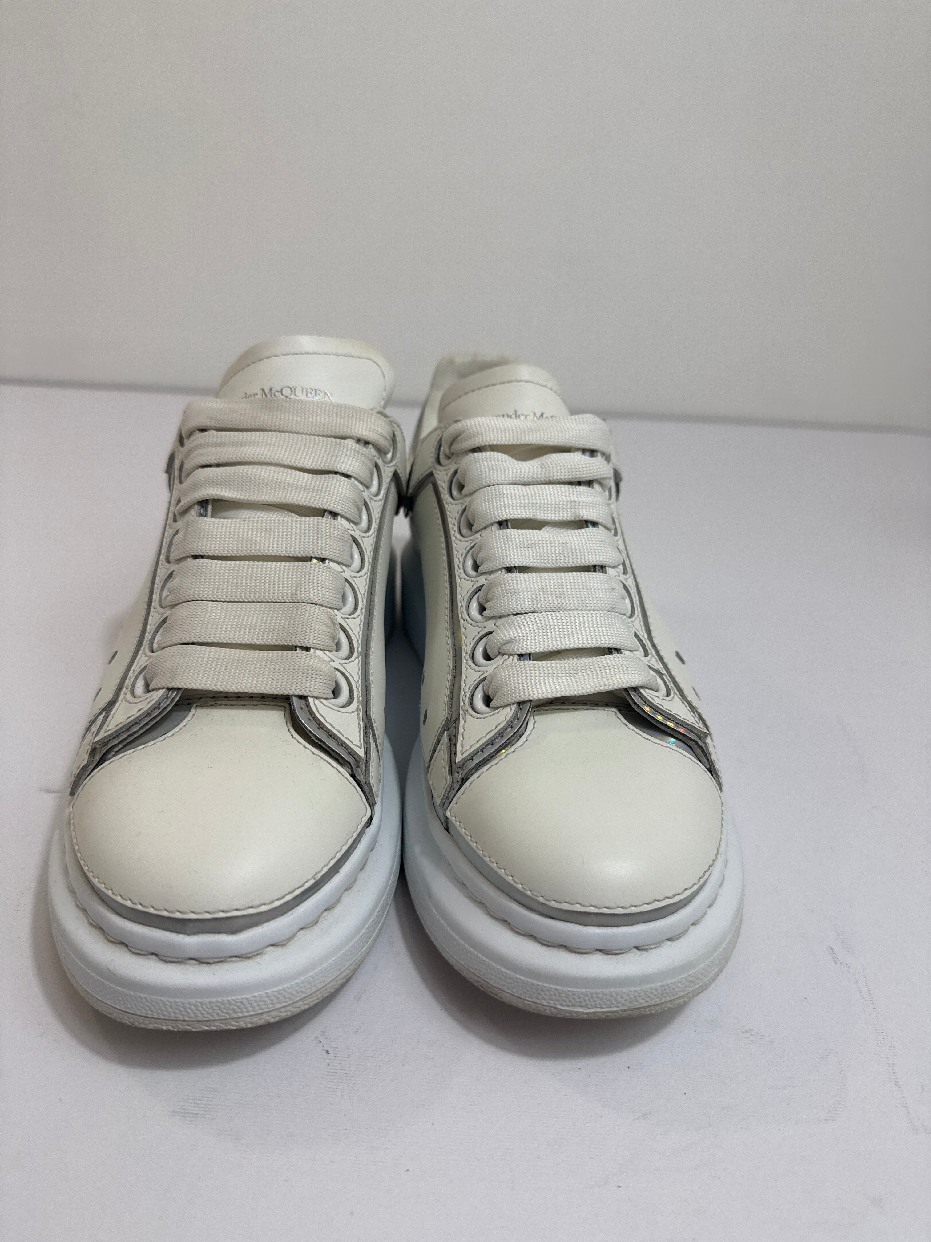 Alexander McQueen n37