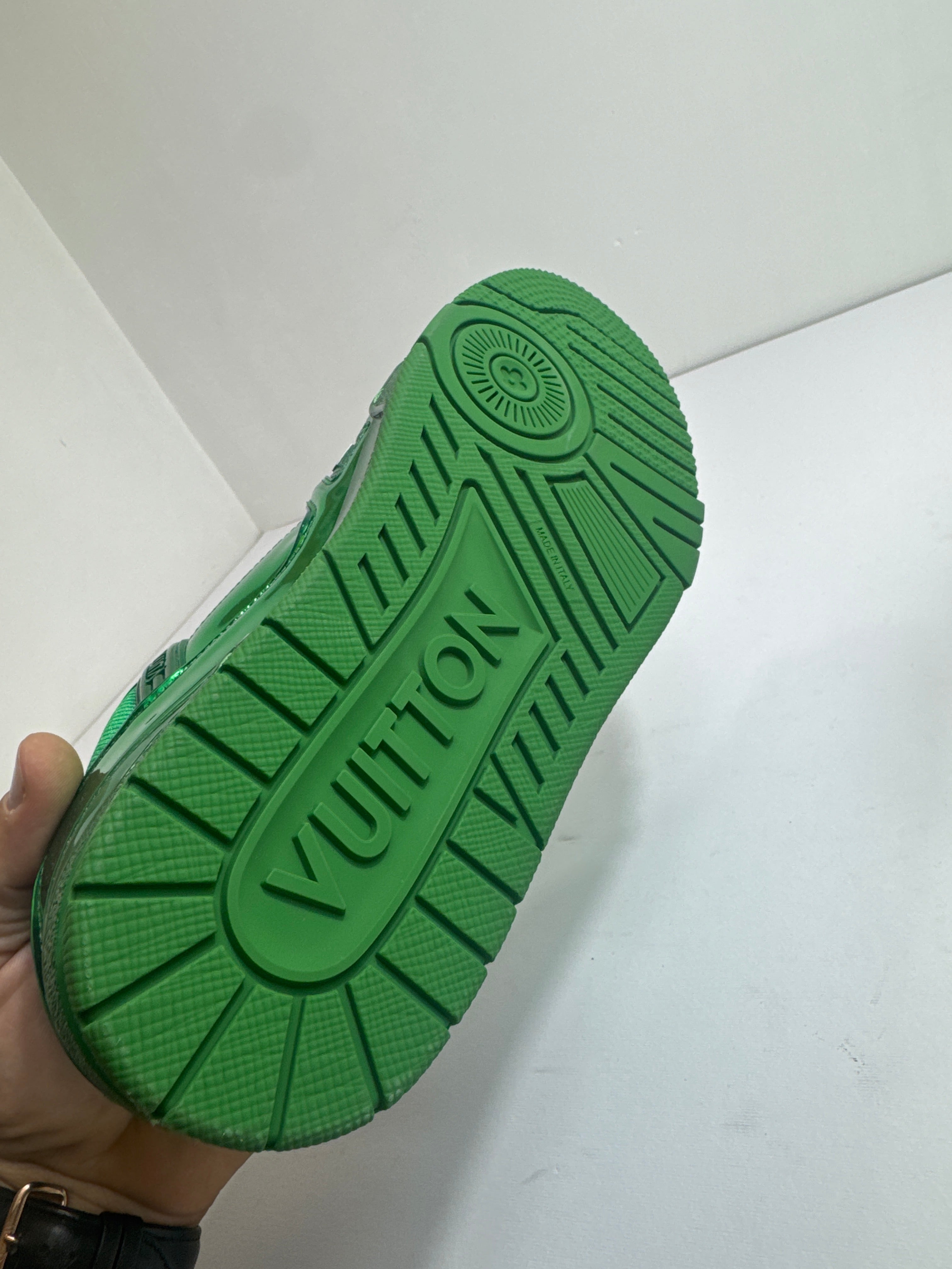 Lv trainer n40 virgil abloh