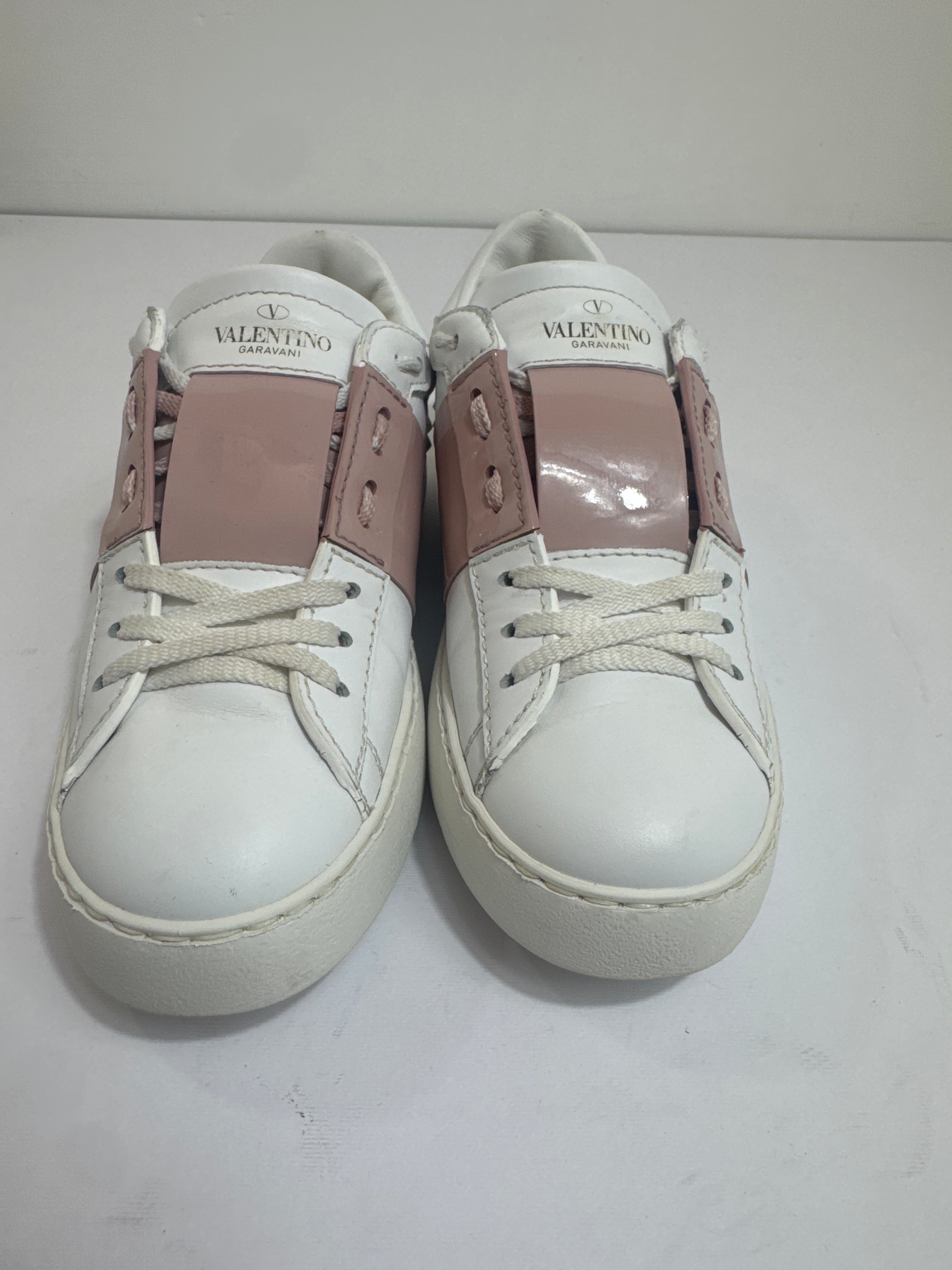 Valentino garavani onestud n 36