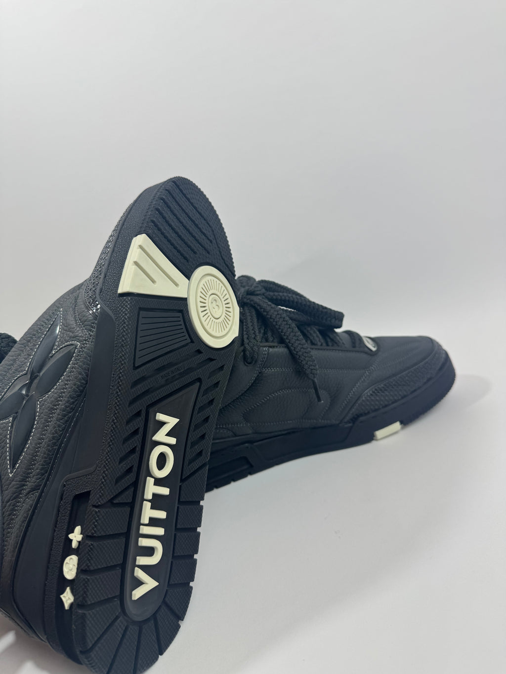 Louis vuitton skate n43.5