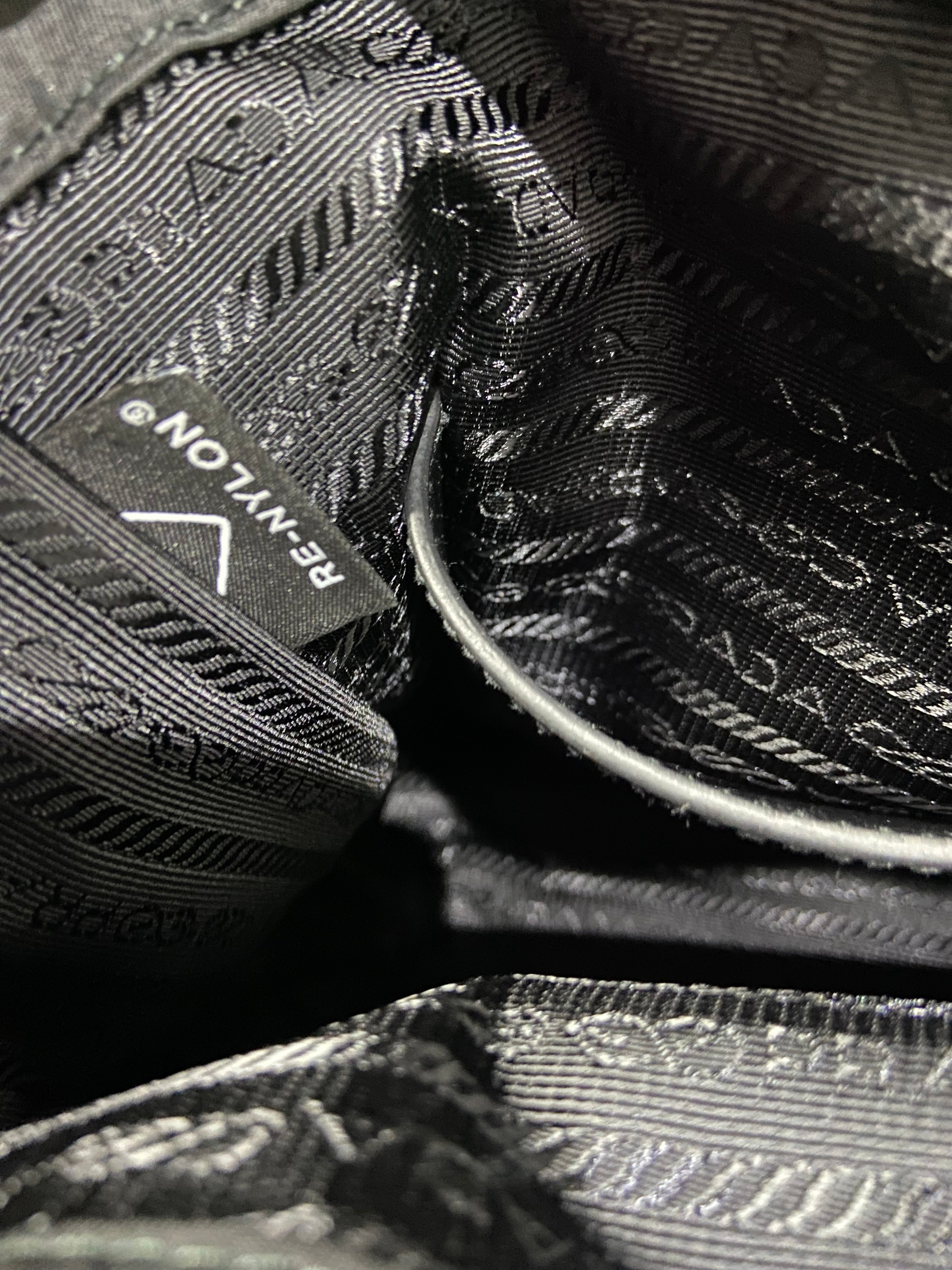 Tracolla Prada Re nylon