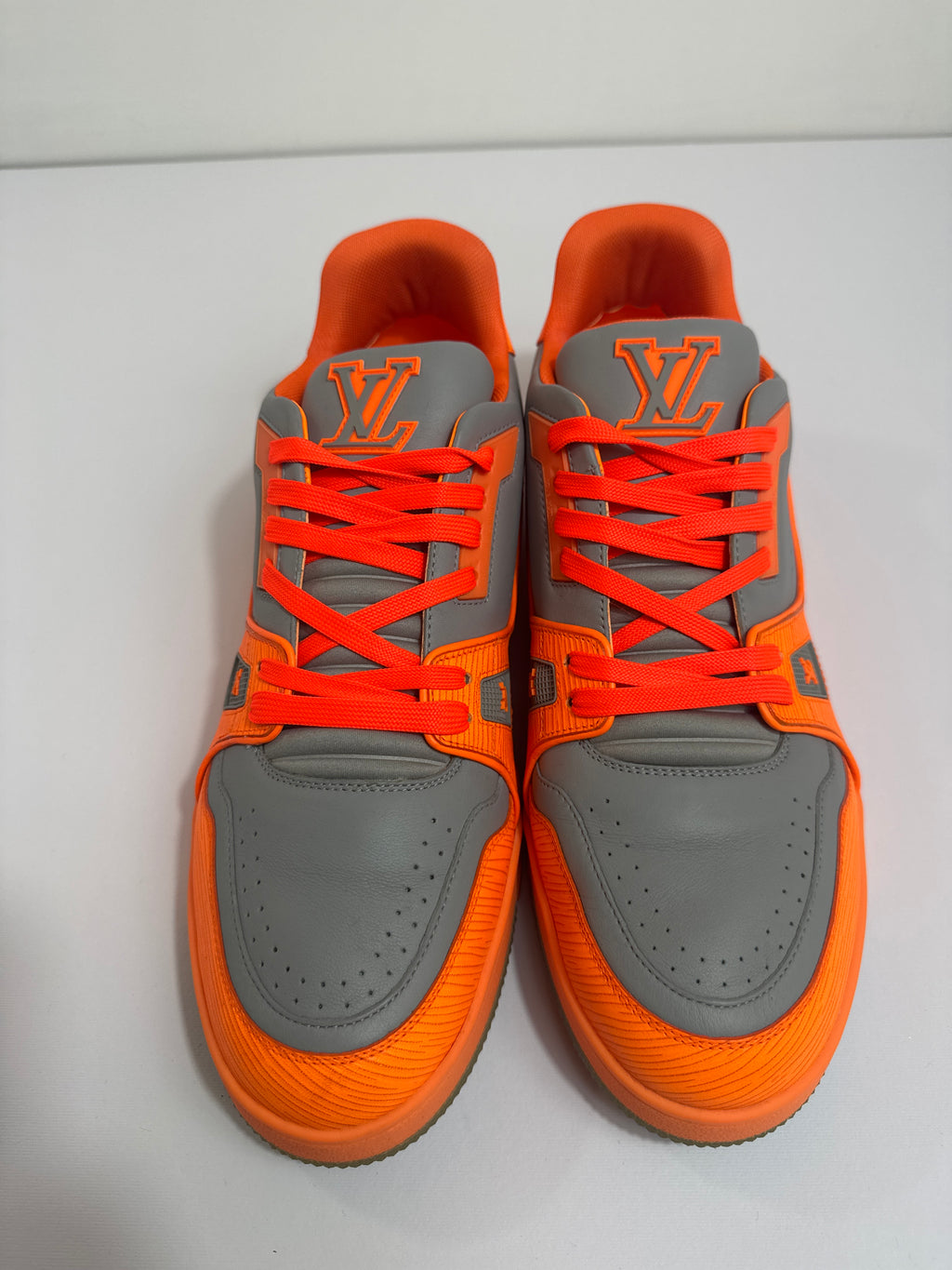 Lv trainer n44