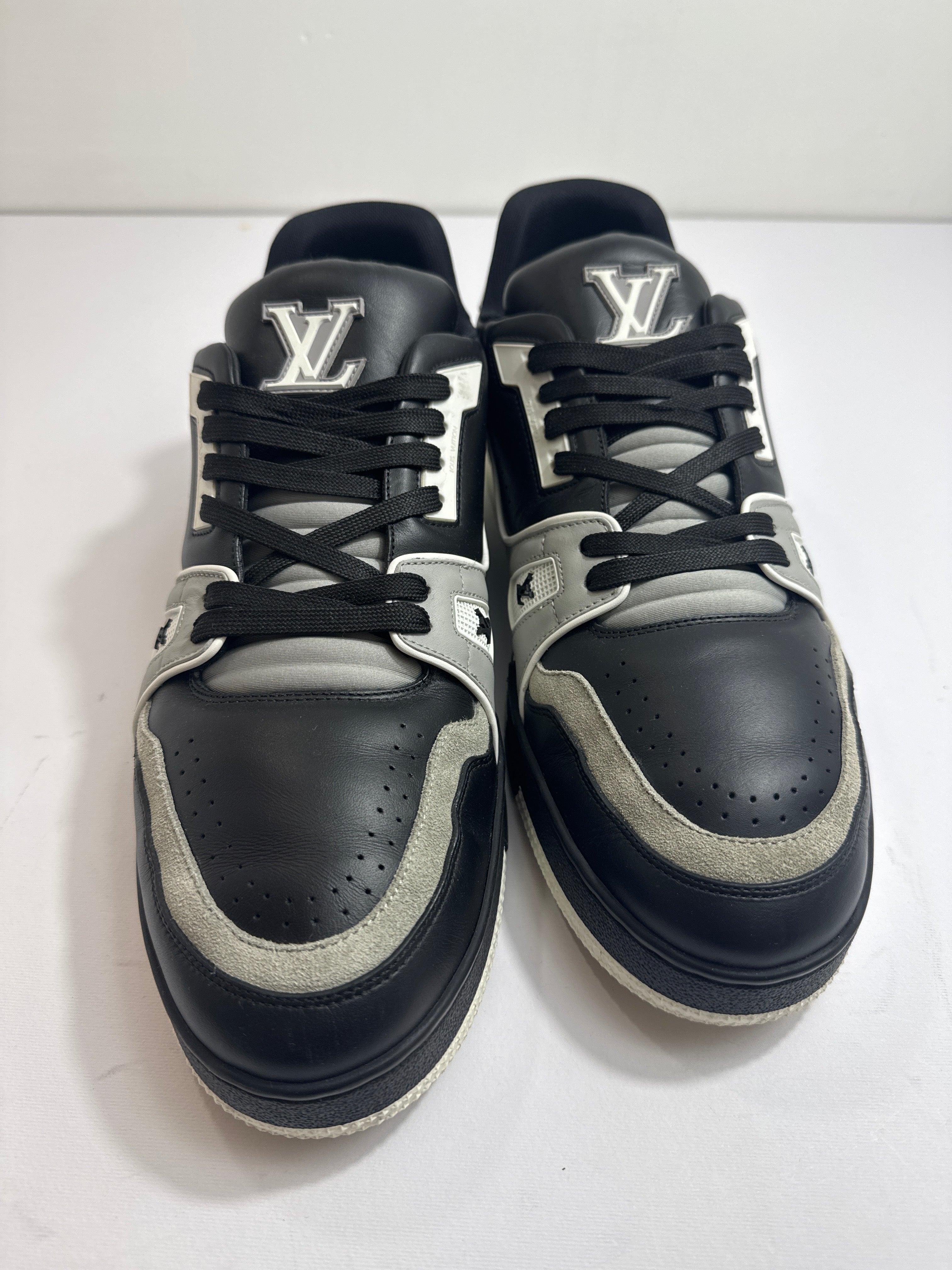 Lv trainer n44