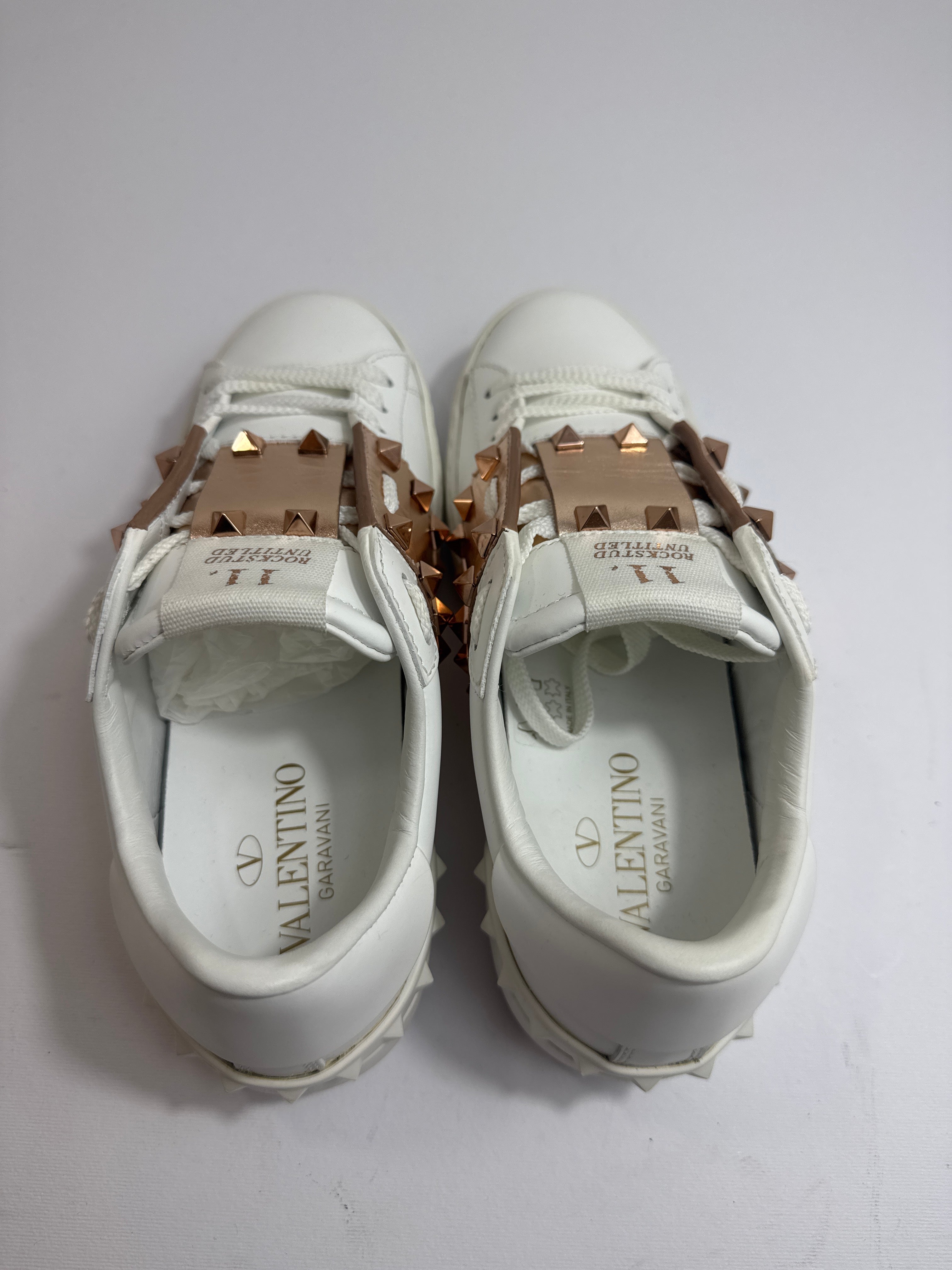 Valentino garavani n35