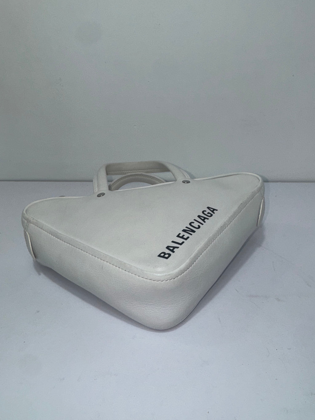 Balenciaga triangle