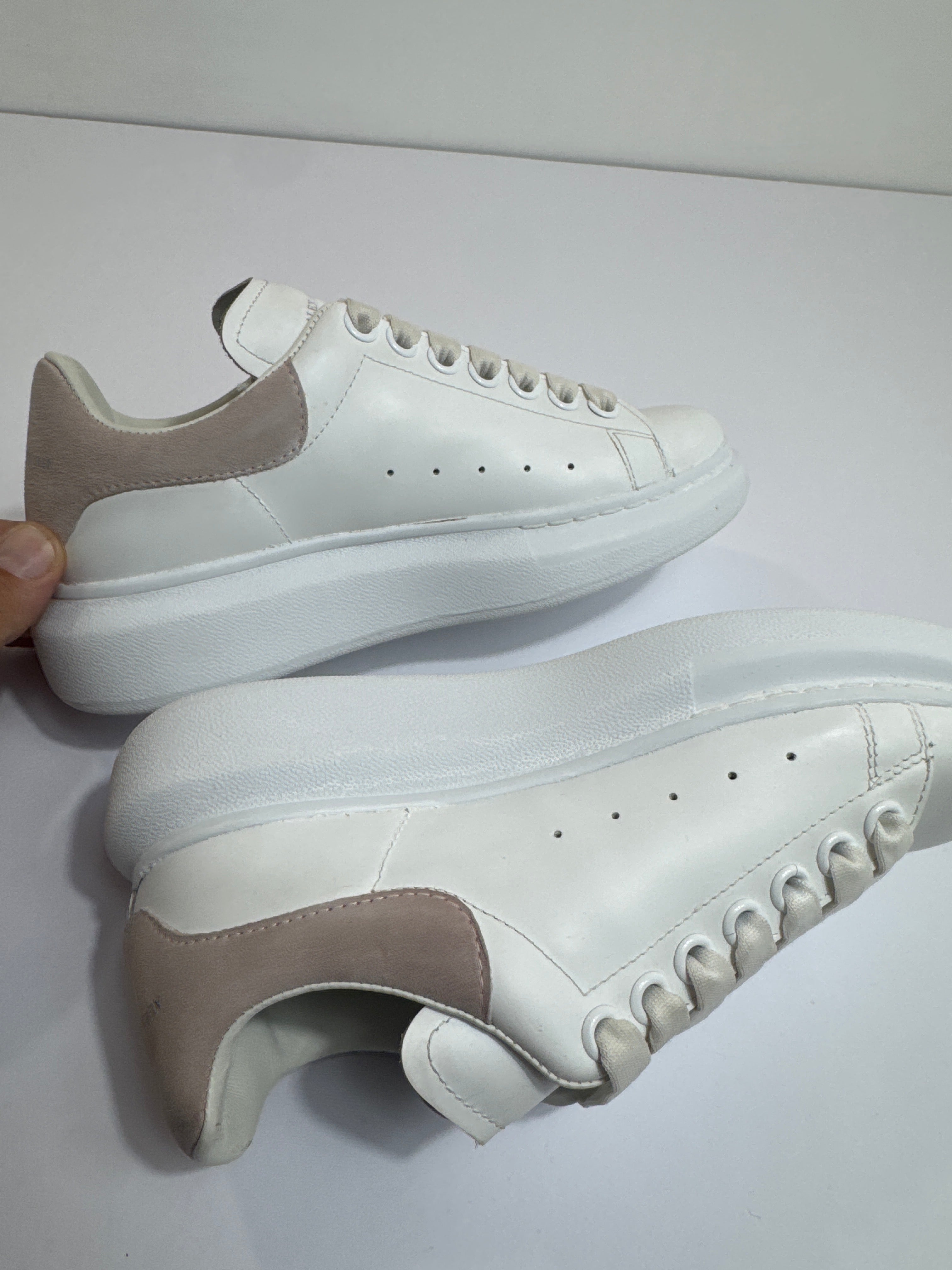 Alexander McQueen n35