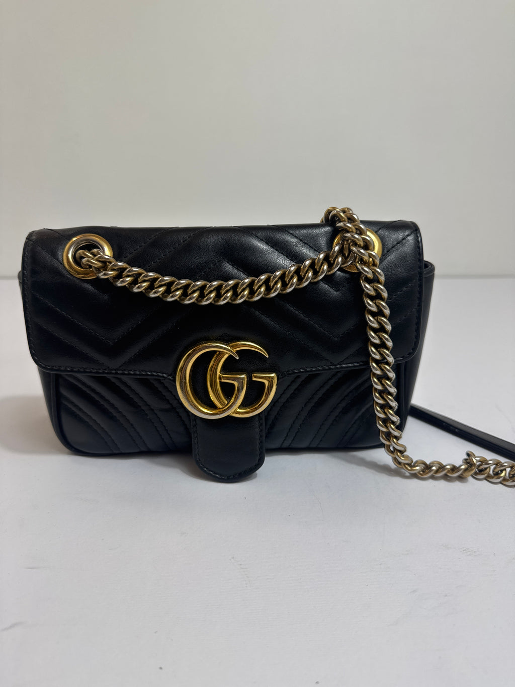 Gucci marmont media