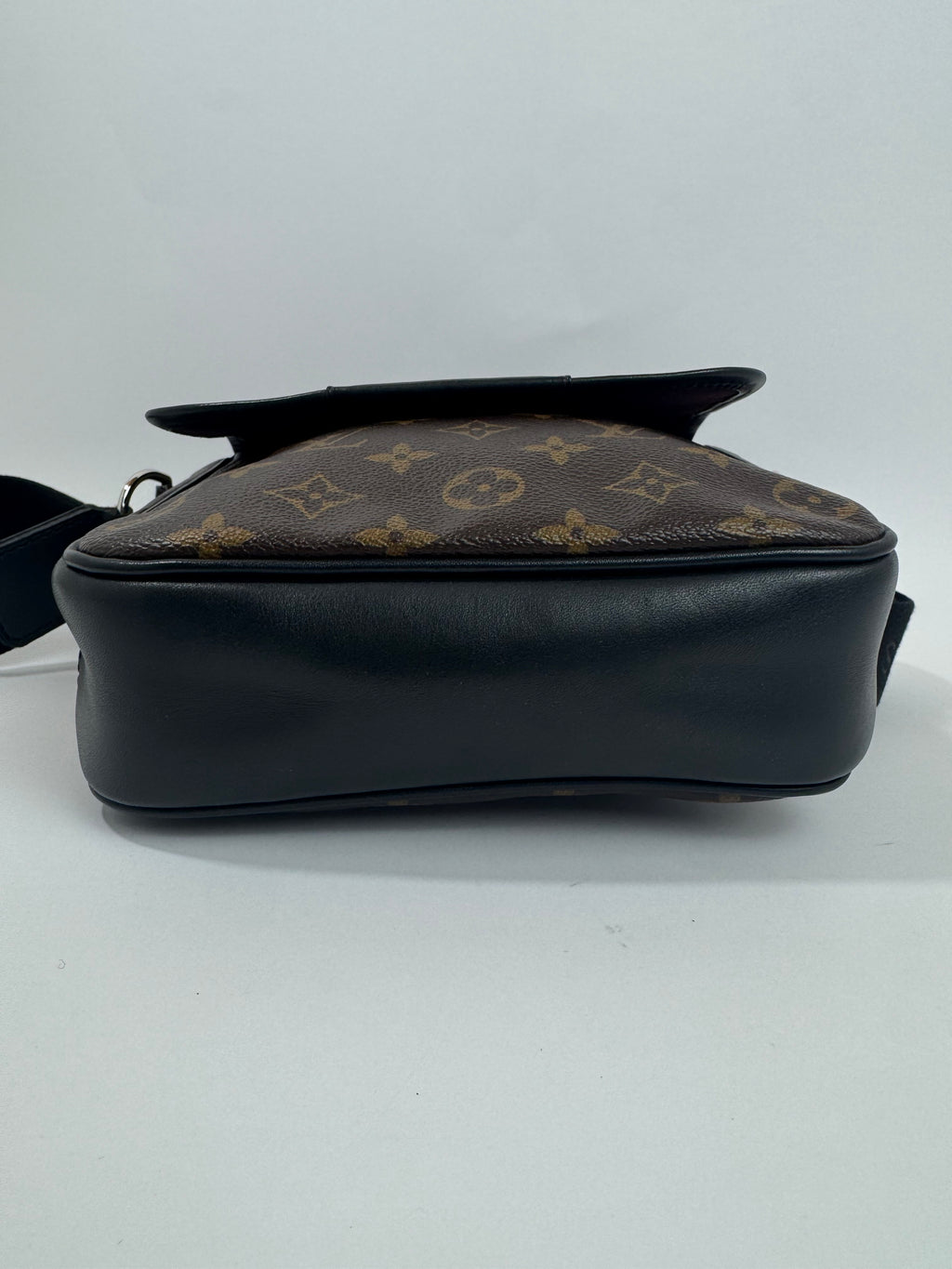 Louis vuitton macassar pm