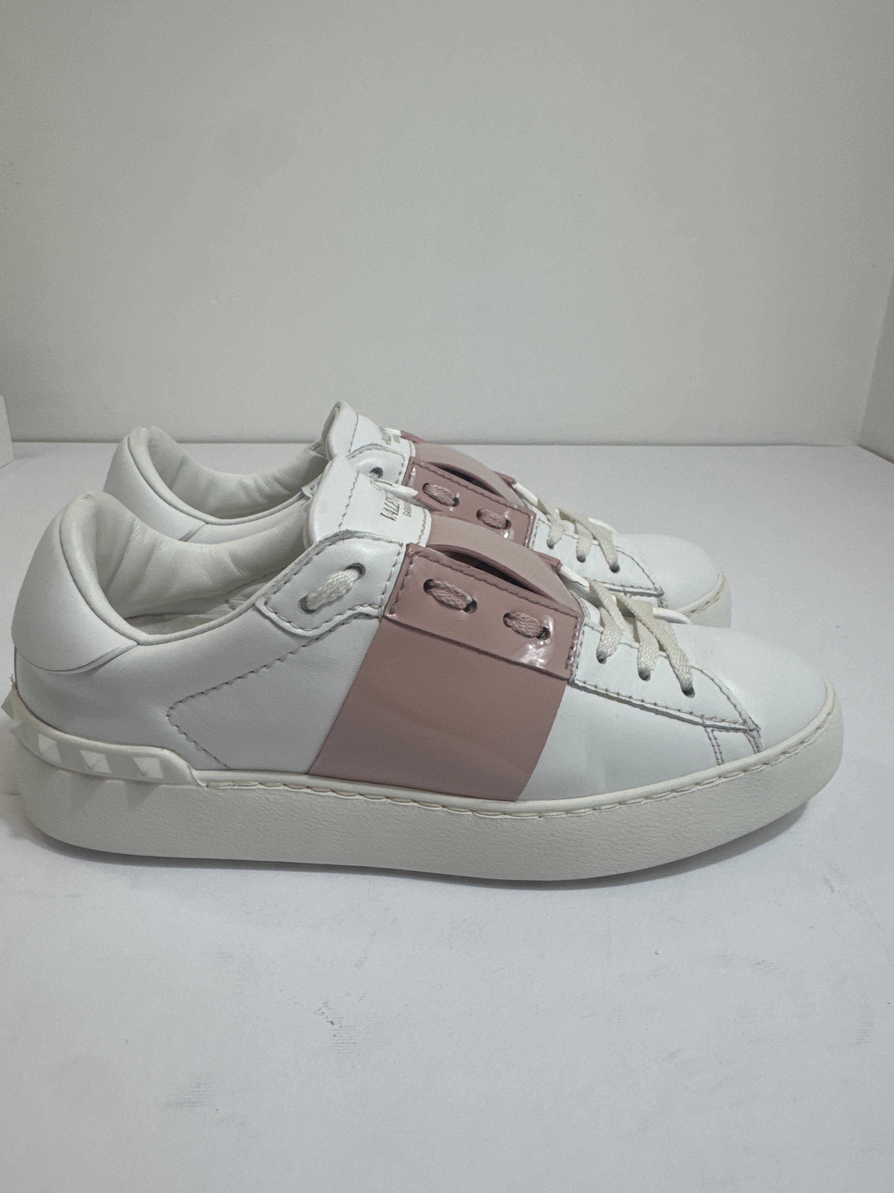 Valentino garavani onestud n 36