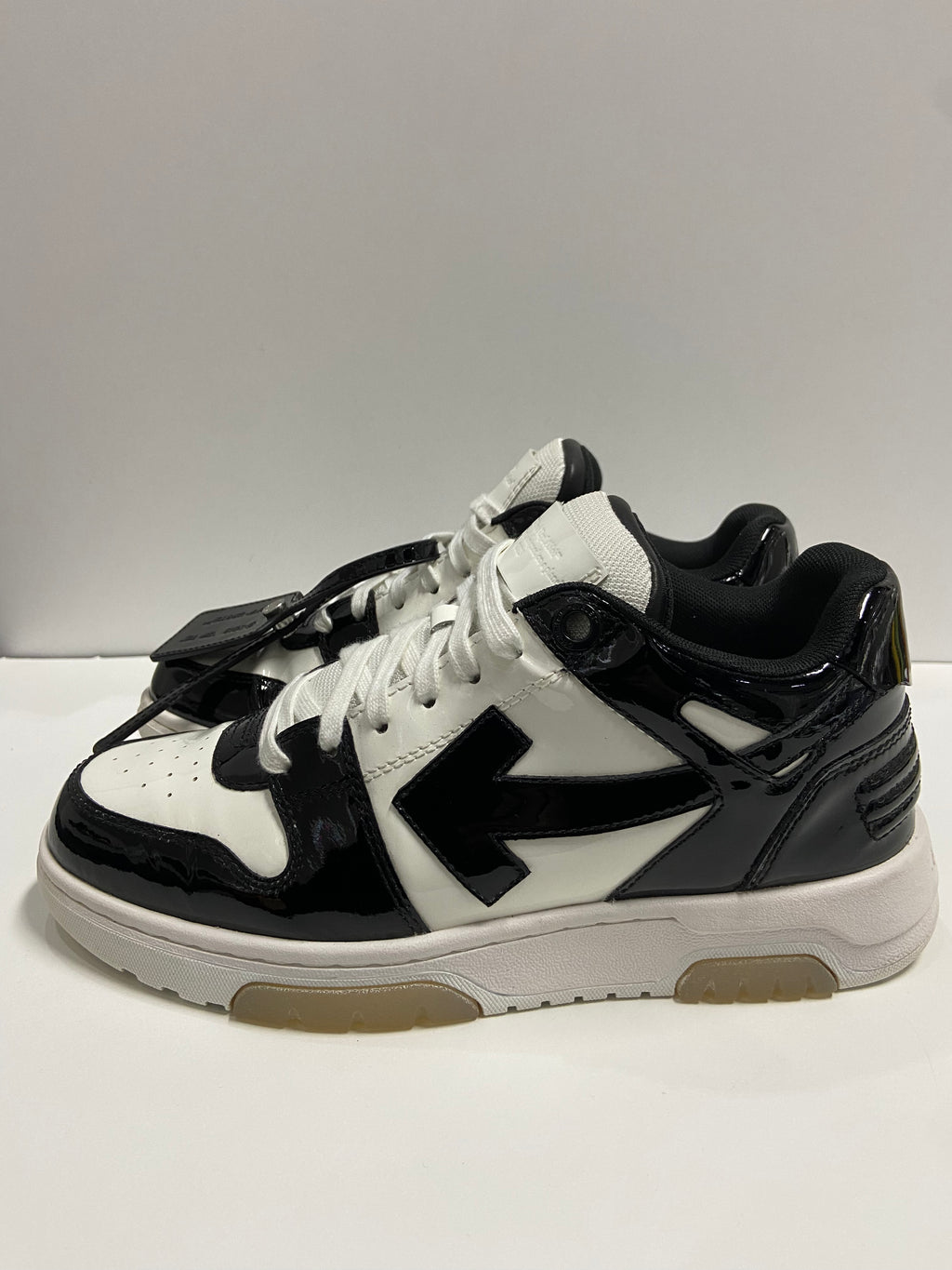 Off-white out of Office n39