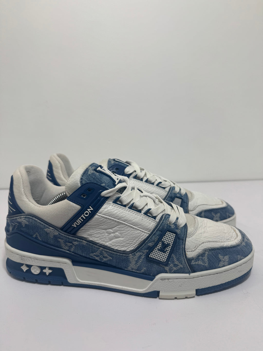 Lv trainer n42